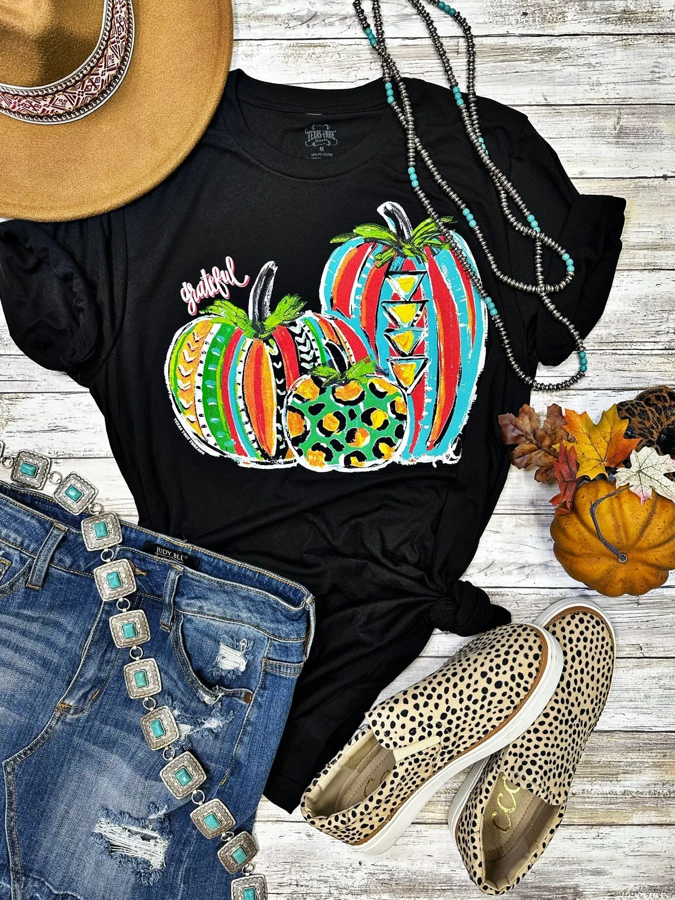 CALLIE ANN STELTER TRIO OF PUMPKINS TEE