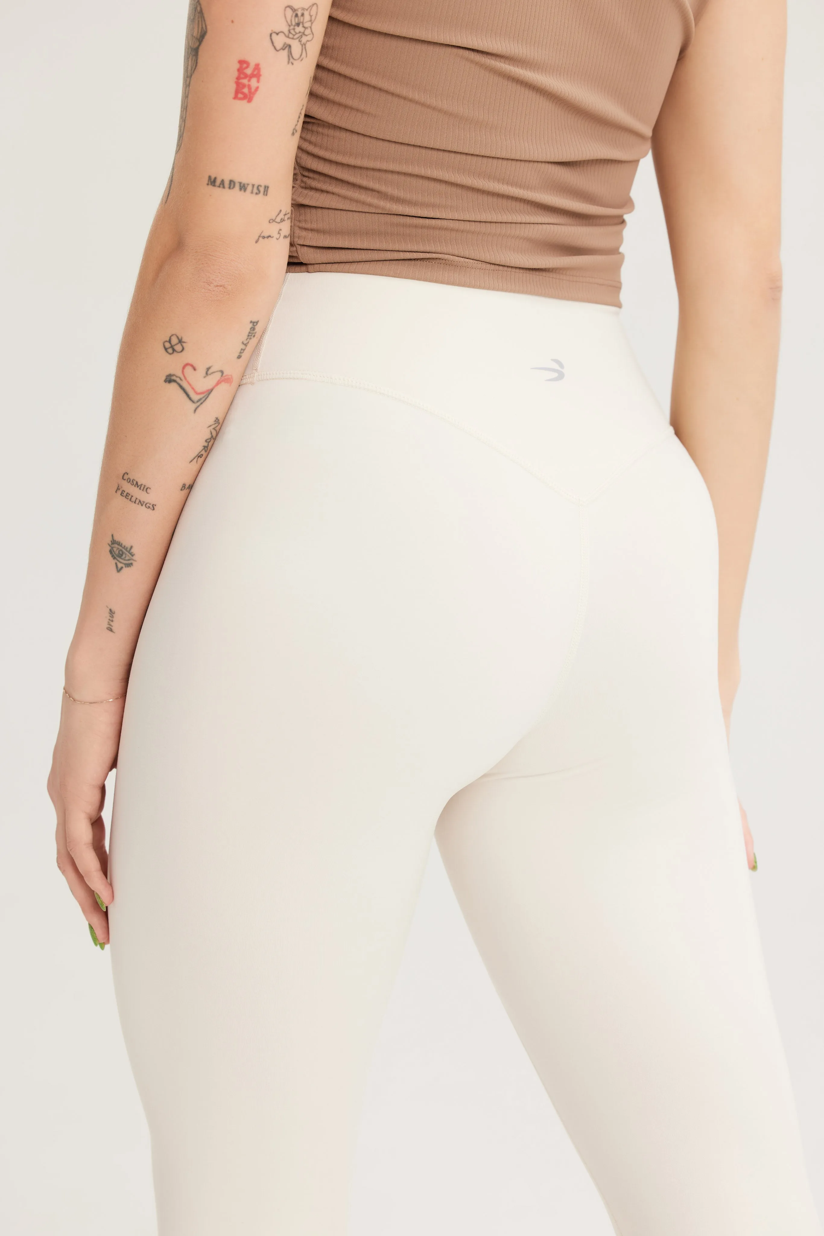 EKJ Seamless Contour Leggings in Soft Ivory