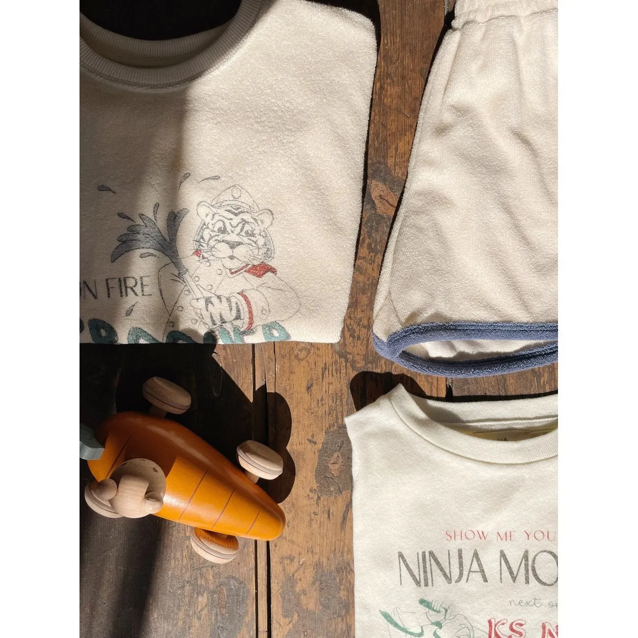 Konges Sløjd Antique White Itty T-shirt