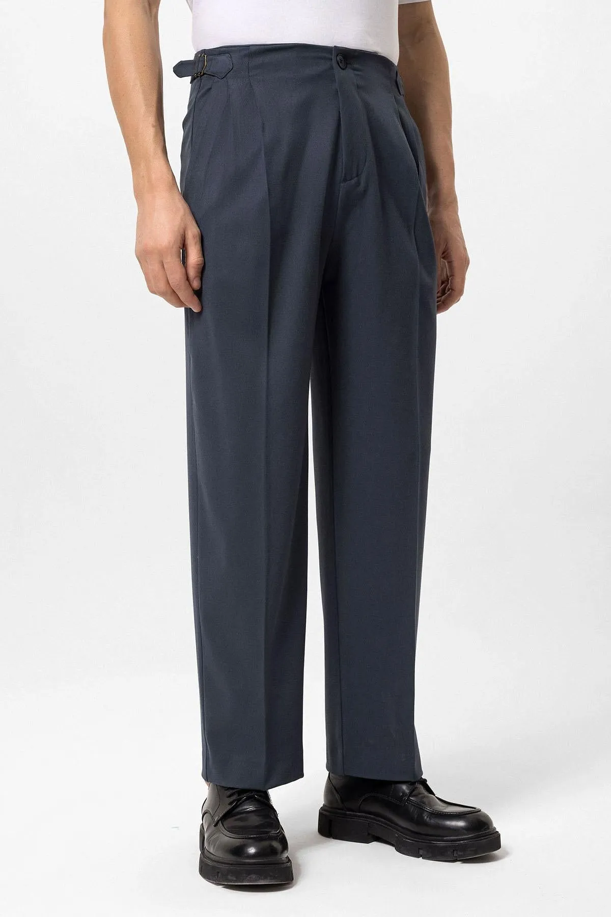 Men's Smoked High-Waisted Buckle Detail Relaxed Fit  Pants - Wessi