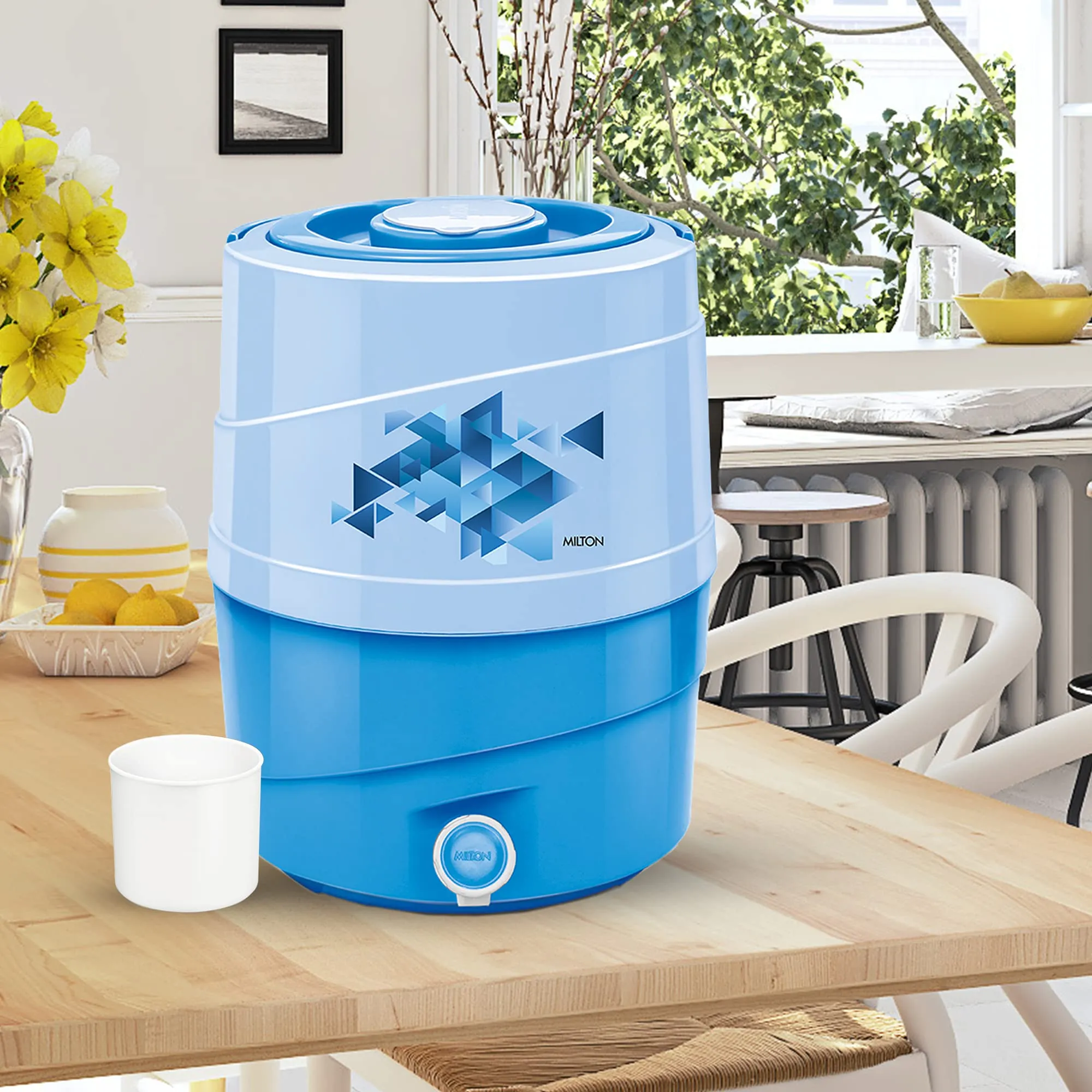 Milton New Kool Rover 12 Insulated Water Jug, 11 litres, Blue