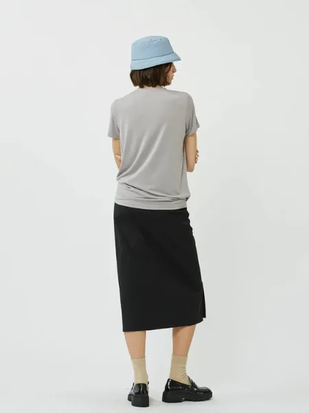 Minimum Rynah Tee
