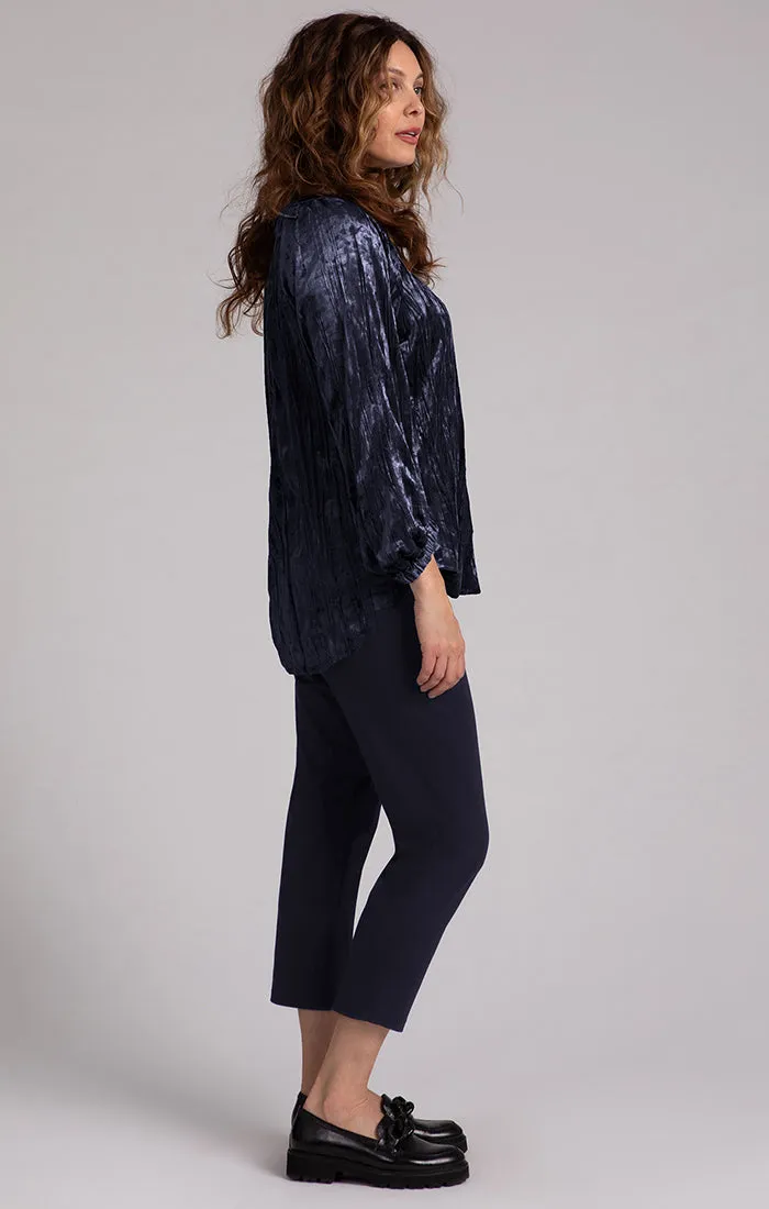 Move Pullover w/ Half Elastic Cuff, Crinkle Velvet