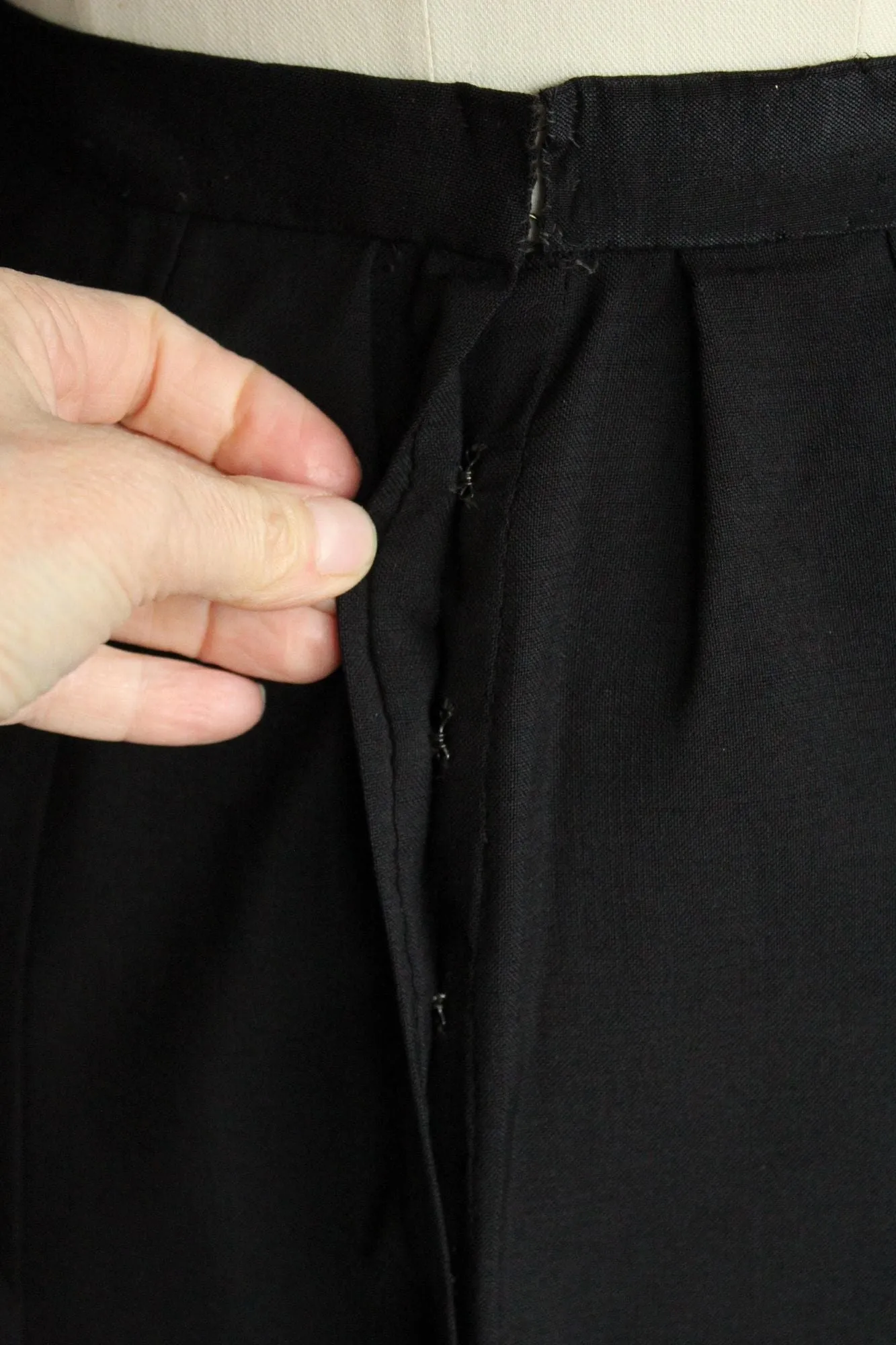 Vintage 1900s Volup Size Edwardian Black Skirt With Pocket