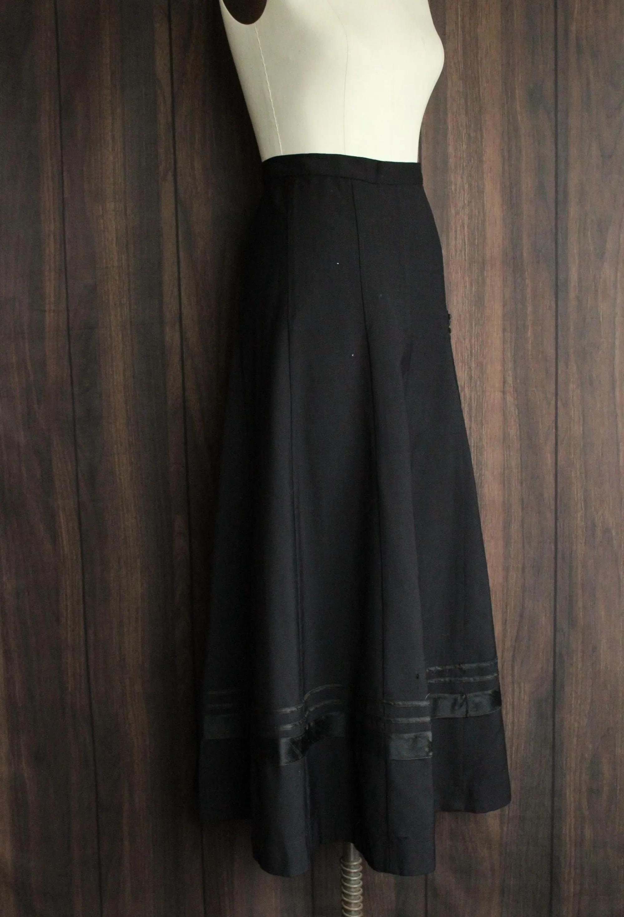 Vintage 1900s Volup Size Edwardian Black Skirt With Pocket